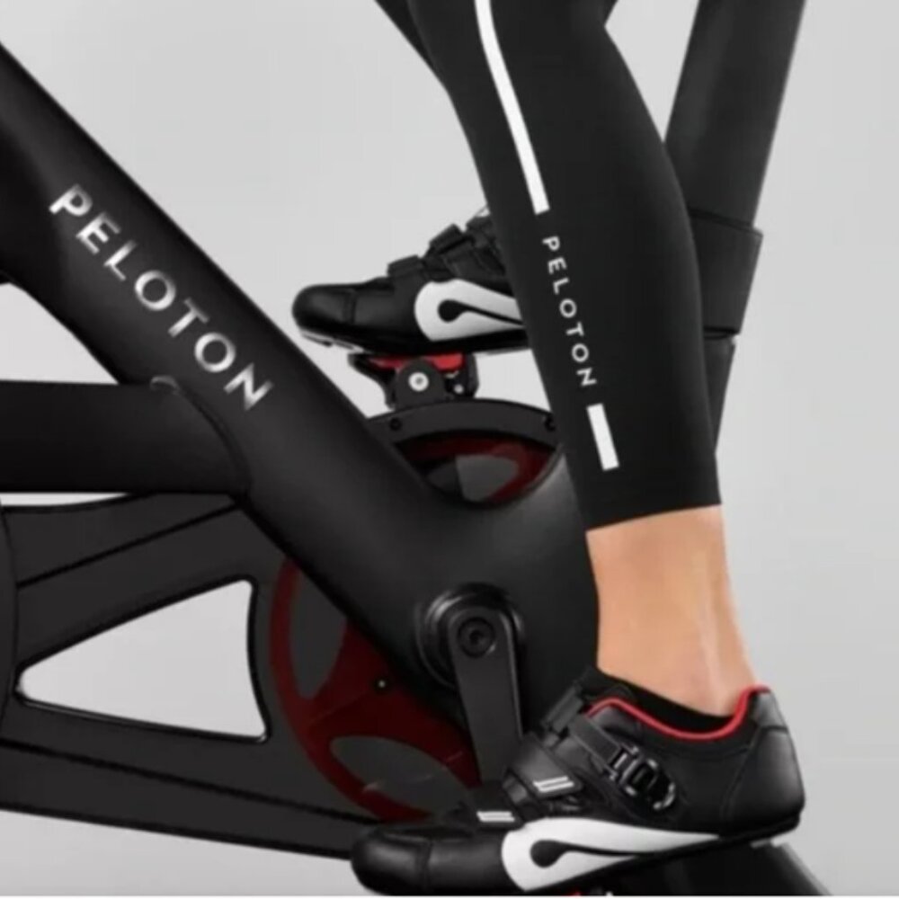 NEW Peloton Cycling Shoes. Black and Red. Unisex. Original Box. - Picture 11 of 13